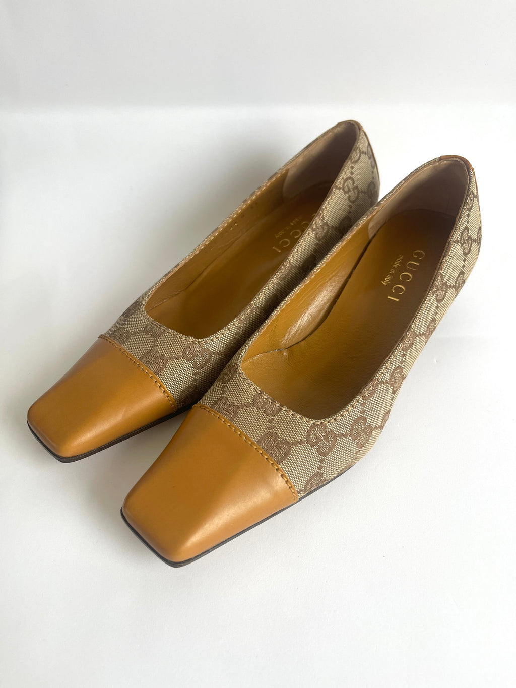 Vintage Gucci Women's GG Canvas Leather Pumps